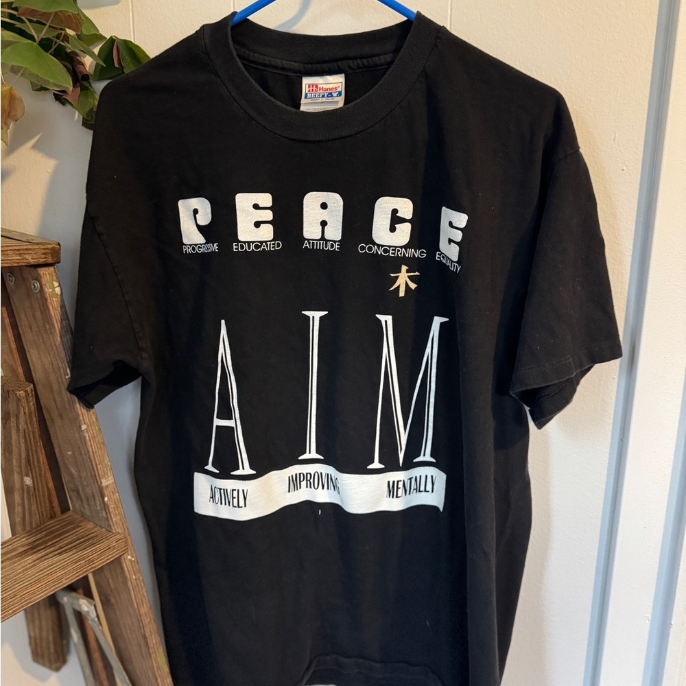 ✨ Vintage Hanes Beefy T Peace AIM Graphic Tee L ✨ - Picture 4 of 4